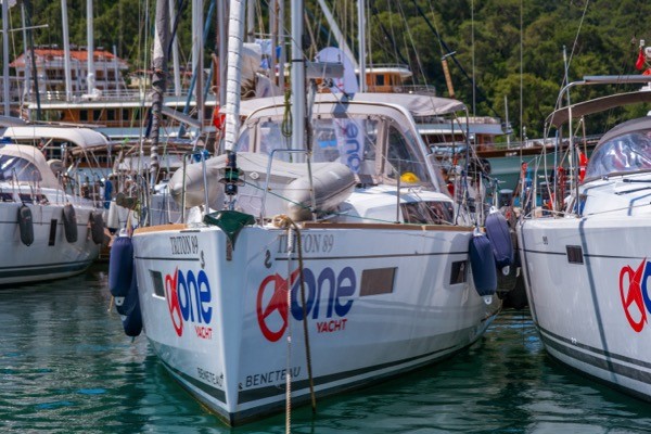 BENETEAU OCEANIS 38.1 - TRITON 89